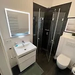 Exklusive Altbauwohnung Mit Arbeitsplatz We5 Daire Halle (Saale)