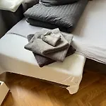 Exklusive Altbauwohnung Mit Arbeitsplatz We5 * Halle (Saale)