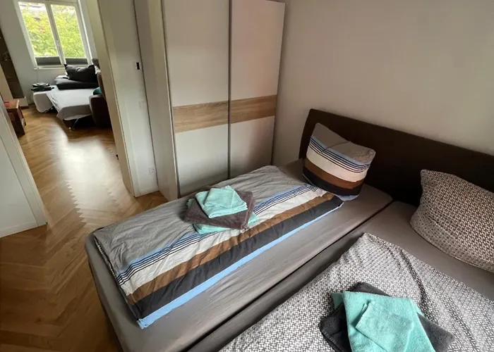 Daire Exklusive Altbauwohnung Mit Arbeitsplatz We5 Halle (Saale)